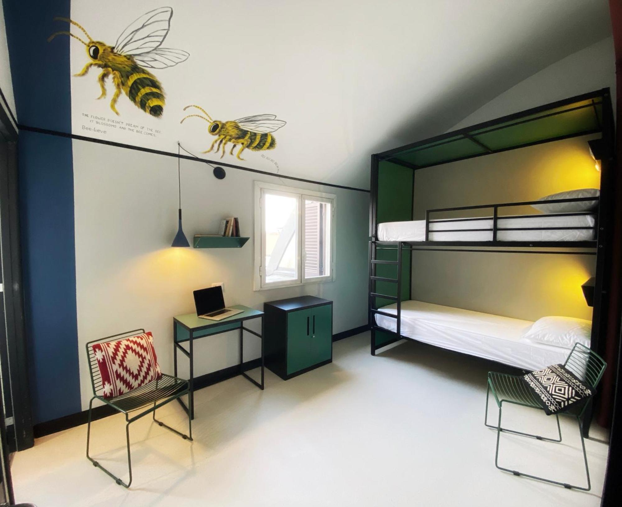 Yellowsquare Milan Bagian luar foto